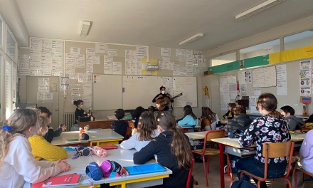 Igor Quezada en ateliers de médiation culturelle dans 7 classes de La Cali